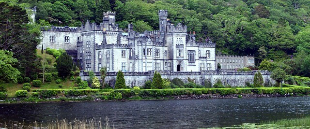 Stunning Kylemore Abbey Castle in Ireland